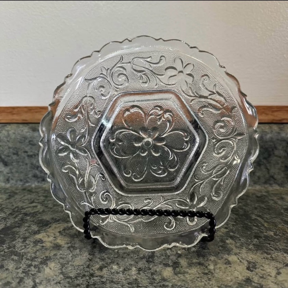 Indiana Glass Tiara Sandwich Hexagon Bowl